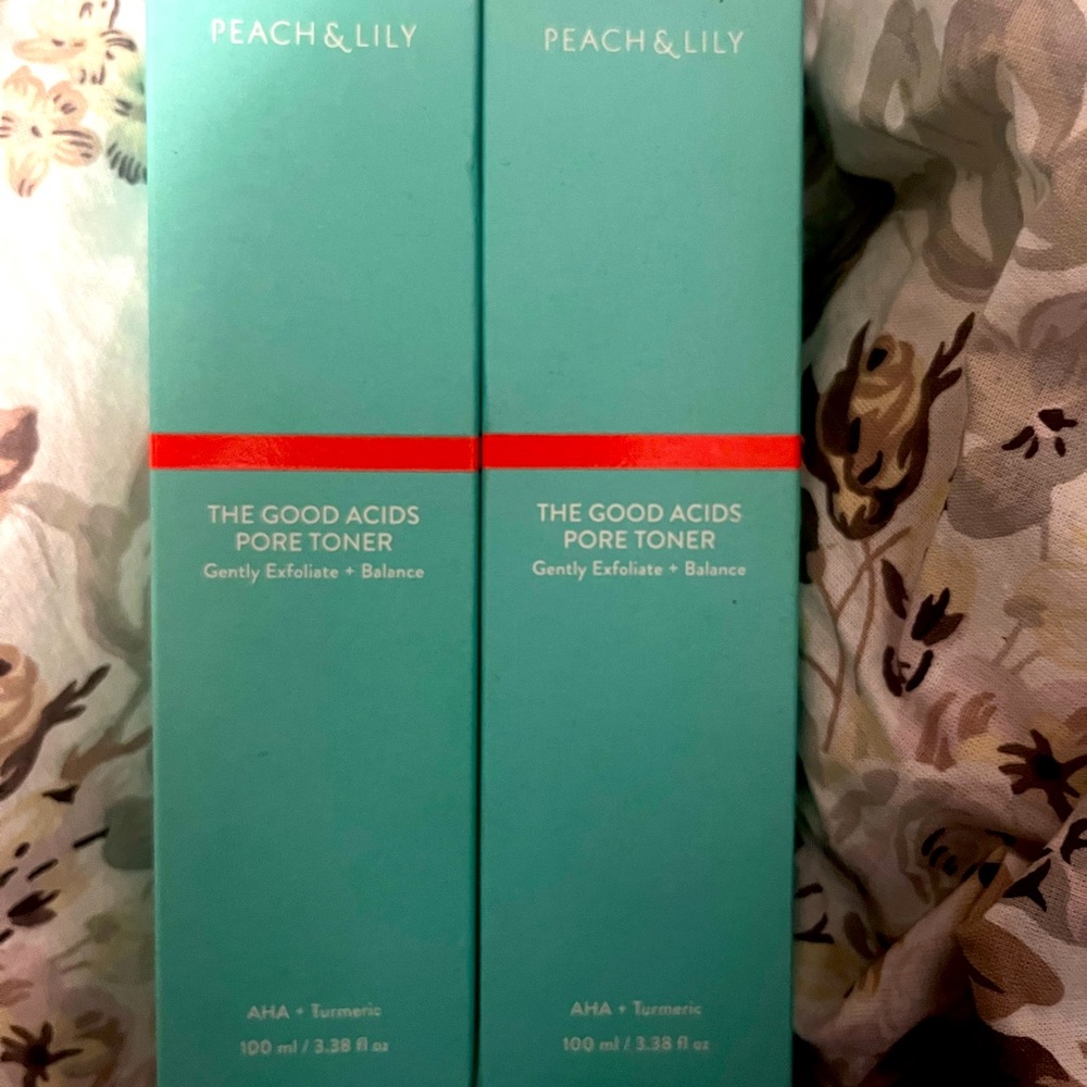 2 NIB Peach & Lily | The Good Acids Pore Toner